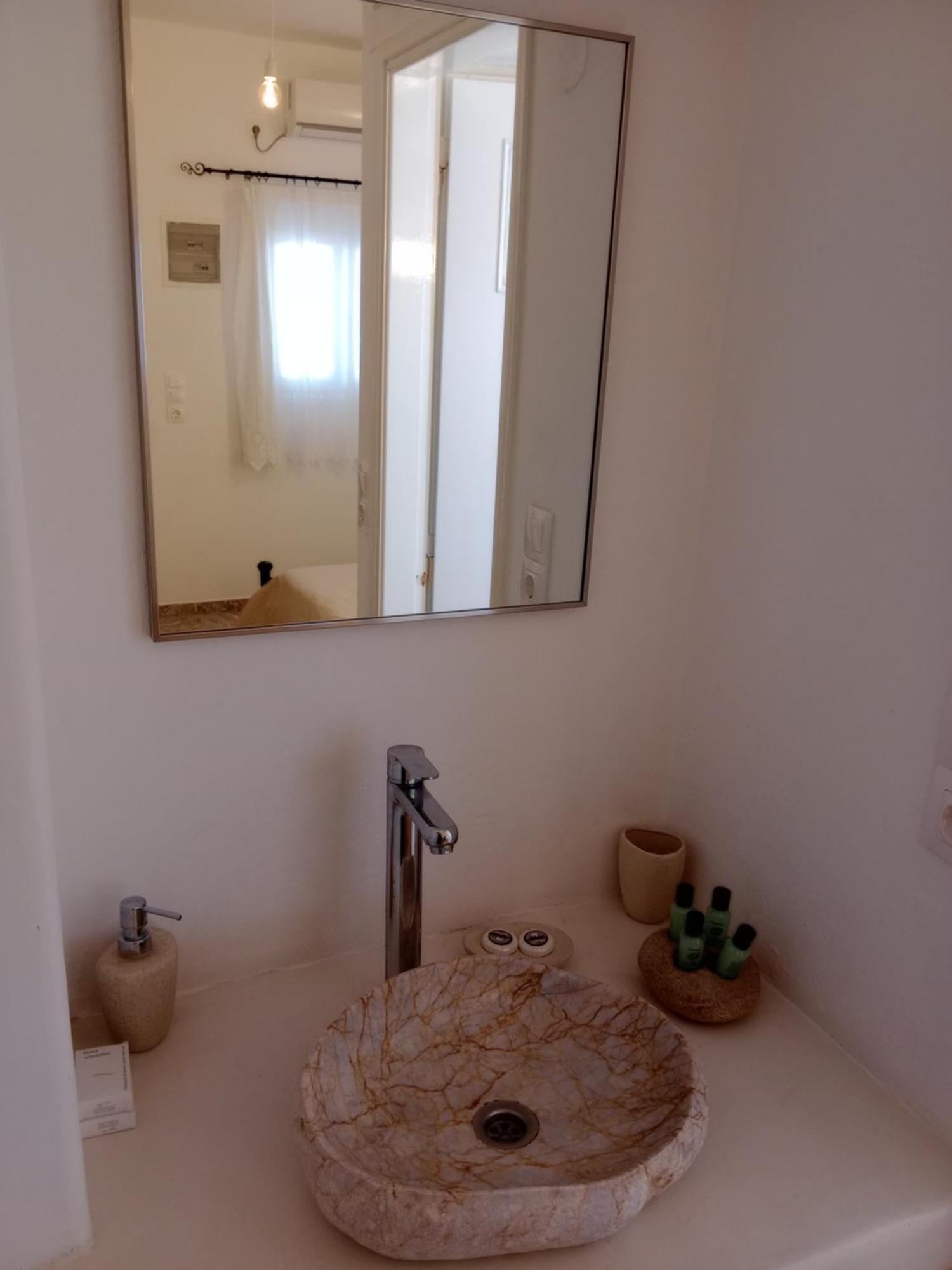 Meltemi And Appartement Anafi